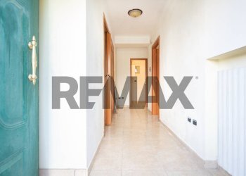 Hall / corridoio - Independent house VIA DEI FIORI
 
18, Manoppello - photo 4