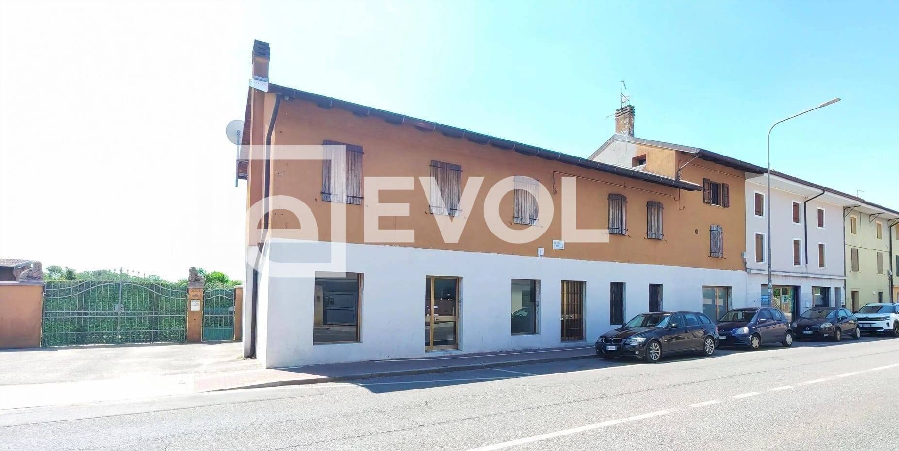Foto 1 - Negozio Via Cividale
 
291, Udine - foto 1