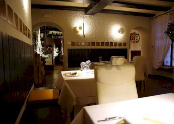 Sala da pranzo - Commercial Premises VIA DE RUBEIS
10/12, Cividale del Friuli - photo 28