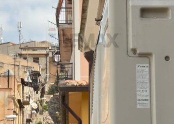 Edificio all\'aperto - Semi-detached house via Giuseppe Garibaldi
 
49, San Cipirello - photo 19