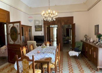 Sala da pranzo - Semi-detached house via Giuseppe Garibaldi
 
49, San Cipirello - photo 20