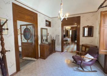 Hall / corridoio - Semi-detached house via Giuseppe Garibaldi
 
49, San Cipirello - photo 23