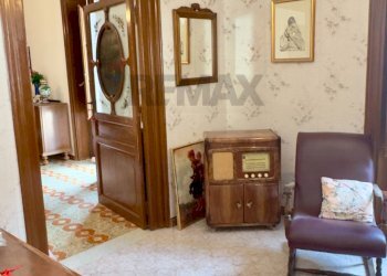 Soggiorno - Semi-detached house via Giuseppe Garibaldi
 
49, San Cipirello - photo 27