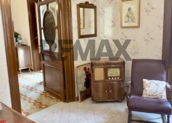 Soggiorno - Semi-detached house via Giuseppe Garibaldi
 
49, San Cipirello - photo 33