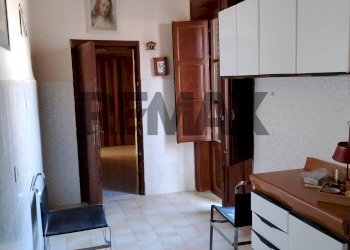 Cucina - Semi-detached house via Giuseppe Garibaldi
 
49, San Cipirello - photo 46
