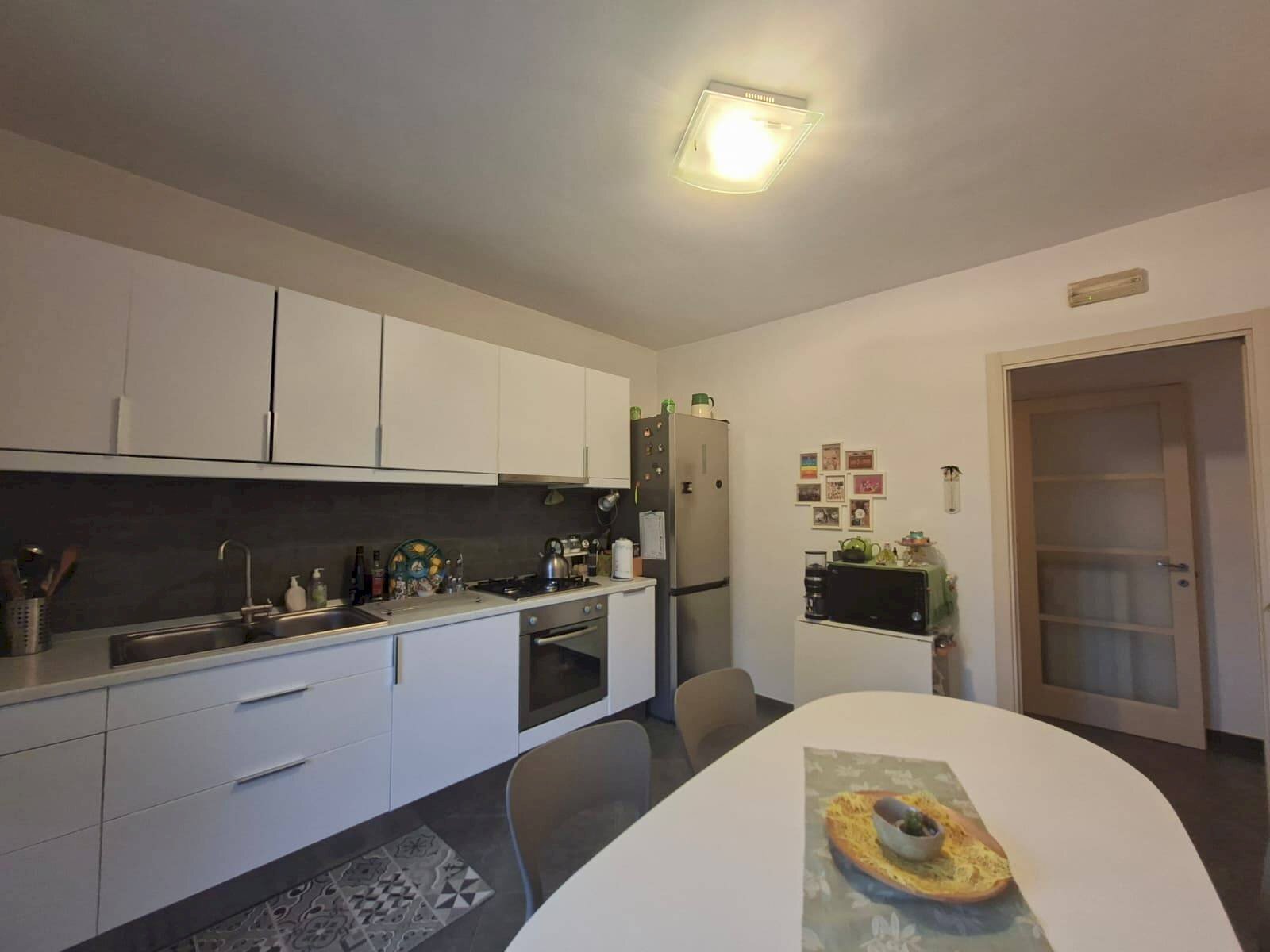 Foto 3 - Apartment VIA MARTIRI DI BELLONA
14, Caserta - photo 3