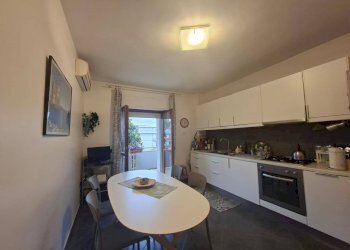 Foto 1 - Apartment VIA MARTIRI DI BELLONA
 
14, Caserta - photo 1