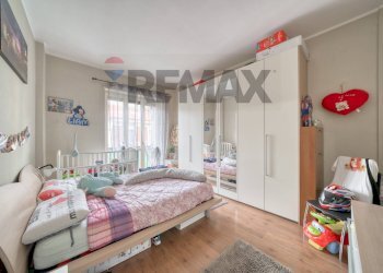 Camera / camera da letto - Two-room apartment Via Palestrina
37, Torino - photo 6