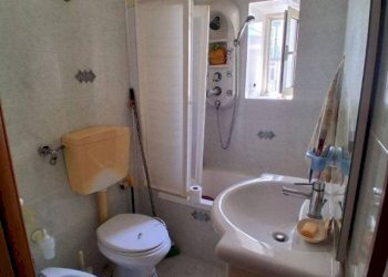 Bagno - Appartamento via Vaccarella, 1, Taranto - foto 4