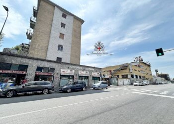 Shop Milano (neighborhood Vigentino) - photo 19