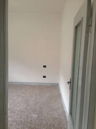 Camera da letto - Two-room apartment via Nazionale, Caino - photo 2