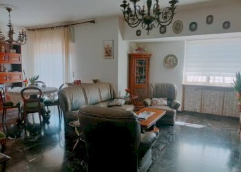Salone - Quadrilocale via Giovanni Amendola, 9, Acqui Terme - foto 1