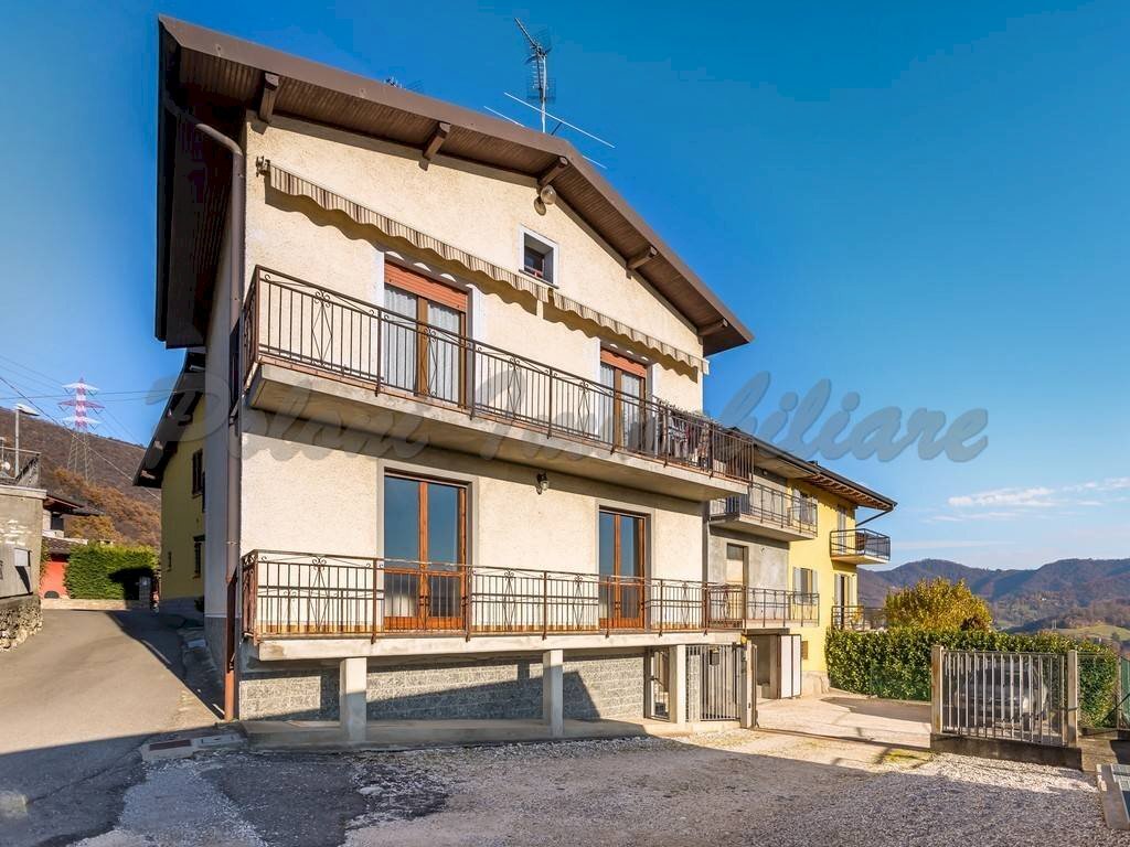 Facciata - Four-room apartment via Prato Bergamo, Trescore Balneario - photo 1