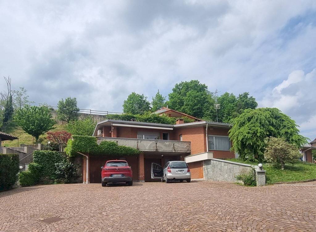 Facciata - Villa vicolo Stretto, 9, Incisa Scapaccino - foto 1