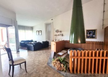 Salone - Villa vicolo Stretto, 9, Incisa Scapaccino - foto 5