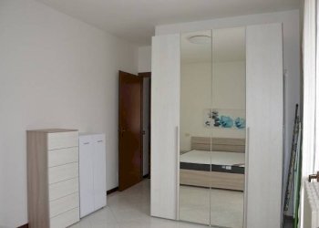 Camera da letto - Appartamento via 22 Marzo, 35, Gallarate - foto 12