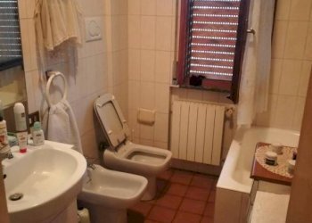 Bagno - Three-room apartment Spirano - photo 9