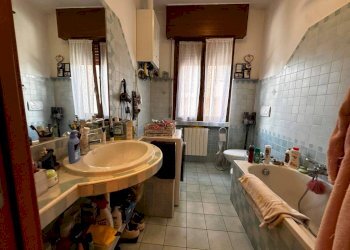 Bagno - Three-room apartment via Gerolamo Cardano, 5, Gallarate - photo 20