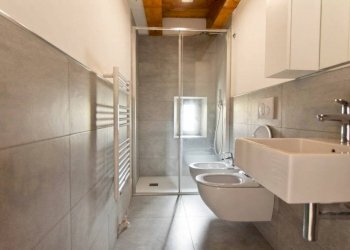 Bagno - Two-room apartment piazza Santa Maria Maggiore, Mondovì - photo 6