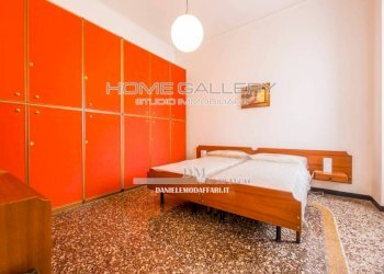 Camera da letto - Appartamento via Giacomo Giovanetti, Genova (zona Sampierdarena) - foto 12