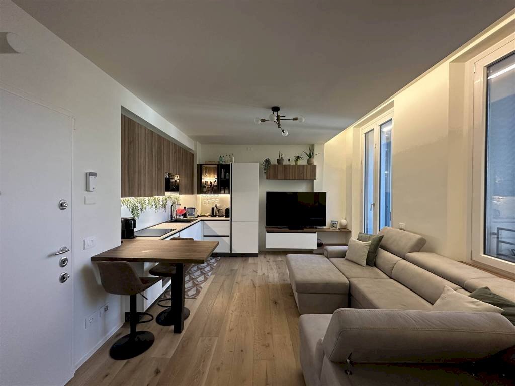 Salone - Three-room apartment via SANSOVINO, 11, Milano (neighborhood Città Studi) - photo 2