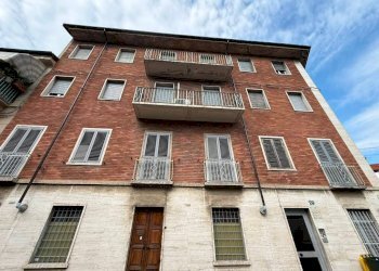 Facciata - Trilocale via Fossata, 29, Torino (zona Barriera Milano) - foto 1