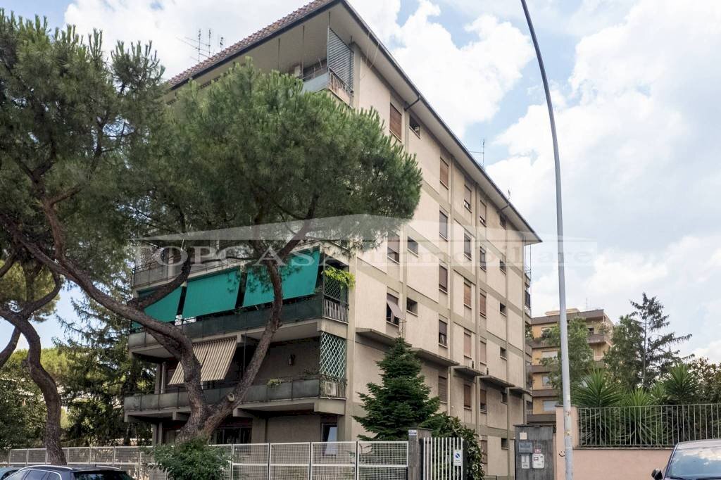 Facciata - Appartamento via dell'Accademia Aldina, 18, Roma - foto 1