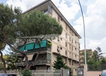 Facciata - Appartamento via dell'Accademia Aldina, 18, Roma - foto 1