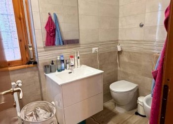 Bagno - Quadrilocale via Mar della Cina, Roma (zona Torrino) - foto 13