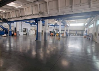 Magazzino - Capannone viale Italia, Lainate - foto 1