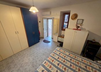 Camera da letto - One-room apartment via De Angelis, 46, Ischitella - photo 6