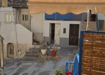Cortile interno - One-room apartment via De Angelis, 46, Ischitella - photo 18