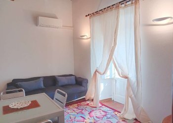 soggiorno - Two-room apartment via Accademia delle Scienze, 2, Torino (neighborhood Centro) - photo 11