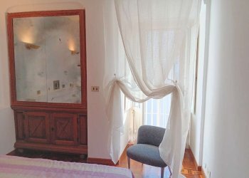 camera letto - Two-room apartment via Accademia delle Scienze, 2, Torino (neighborhood Centro) - photo 12