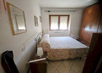 Camera da letto - Two-room apartment via di Acilia, Roma - photo 15