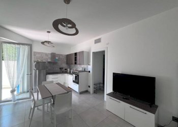 Salone - Three-room apartment via Amerigo Vespucci, 44, Termoli - photo 6