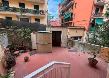 Giardino - Three-room apartment via Angelo Carrara, Genova (neighborhood Quarto) - photo 4