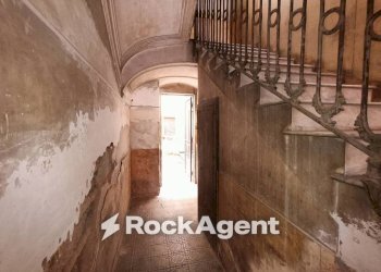 Corridoio - Three-room apartment via Aloi, 36, Catania - photo 21