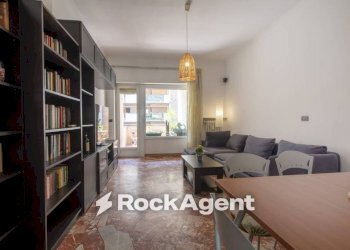 Salone - Three-room apartment via San Marino, 95, Torino (neighborhood Santa Rita) - photo 2
