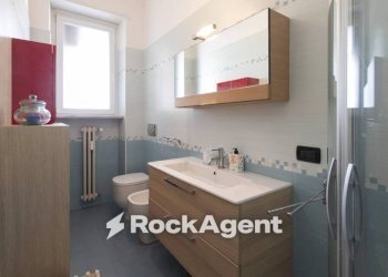 Bagno - Three-room apartment via San Marino, 95, Torino (neighborhood Santa Rita) - photo 19