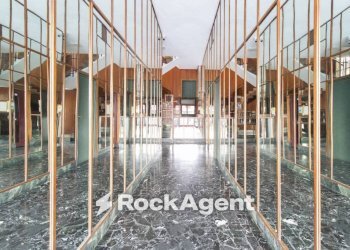 Interno palazzo - Three-room apartment via San Marino, 95, Torino (neighborhood Santa Rita) - photo 28
