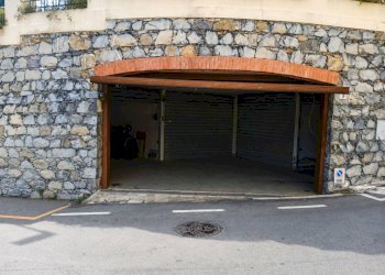 Ingresso - Box via Sant'Ilario, 6, Genova (zona Nervi) - foto 3