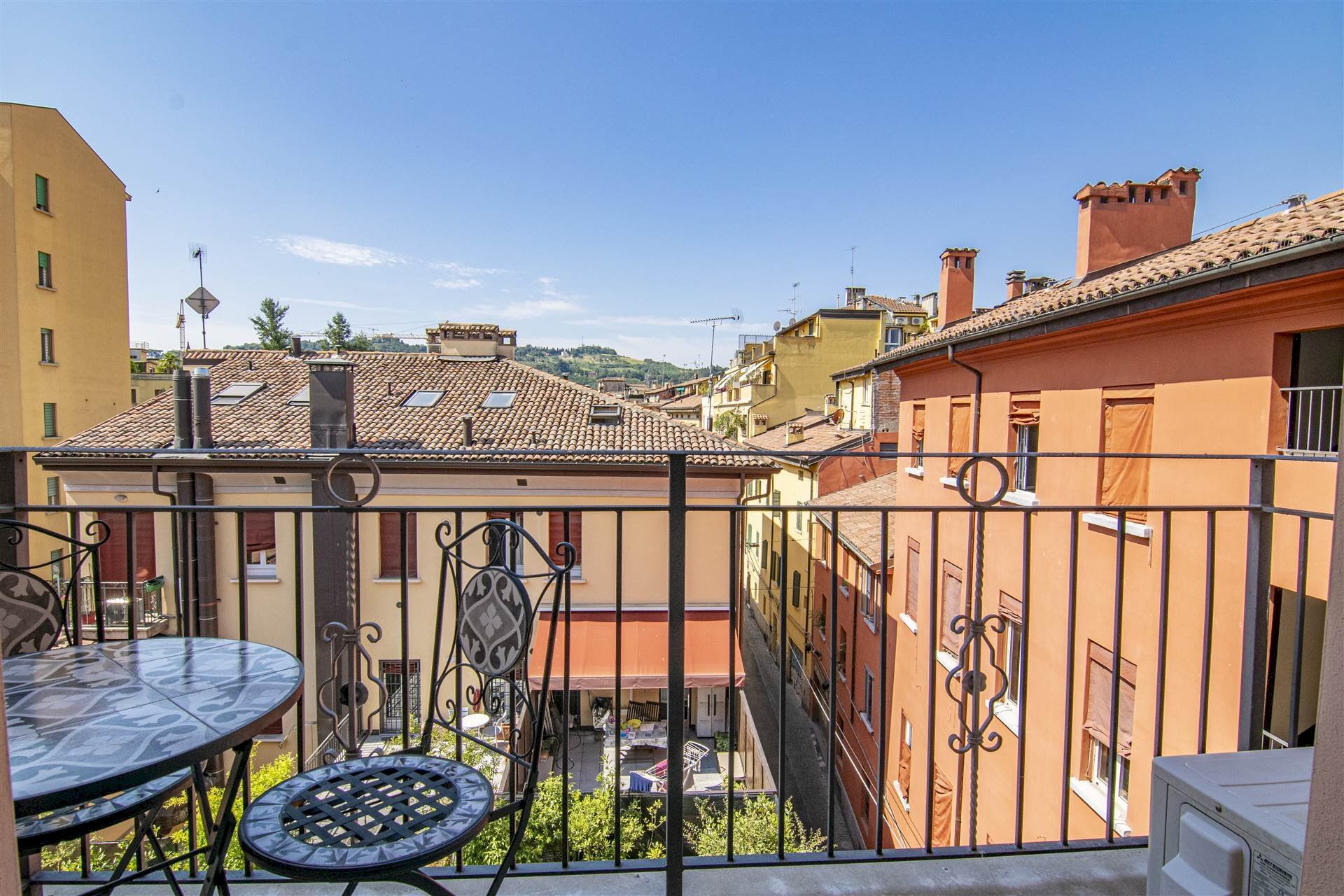 Monolocale Via San Felice 30, Bologna (zona San Felice) - foto 1