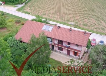 Villa Bifamiliare Via della Battaglia, Cuneo - foto 1