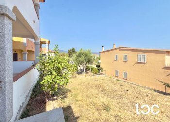 Three-room apartment Budoni - photo 2