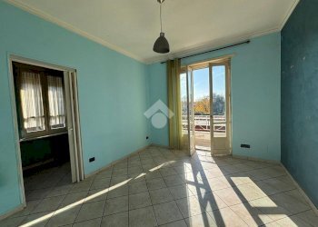 Three-room apartment Via del Santuario, Leini - photo 1