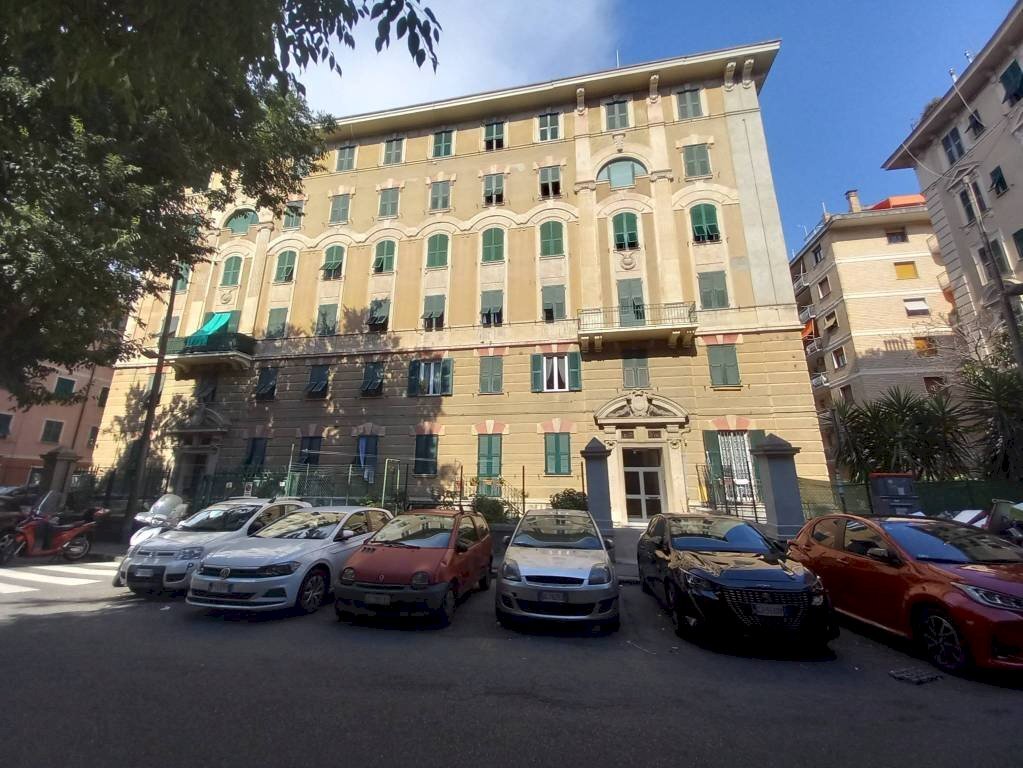 Quadrilocale Genova (zona Bolzaneto) - foto 1