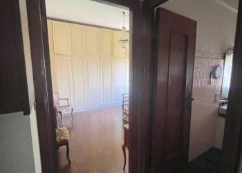 Three-room apartment Genova (neighborhood Cornigliano) - photo 6