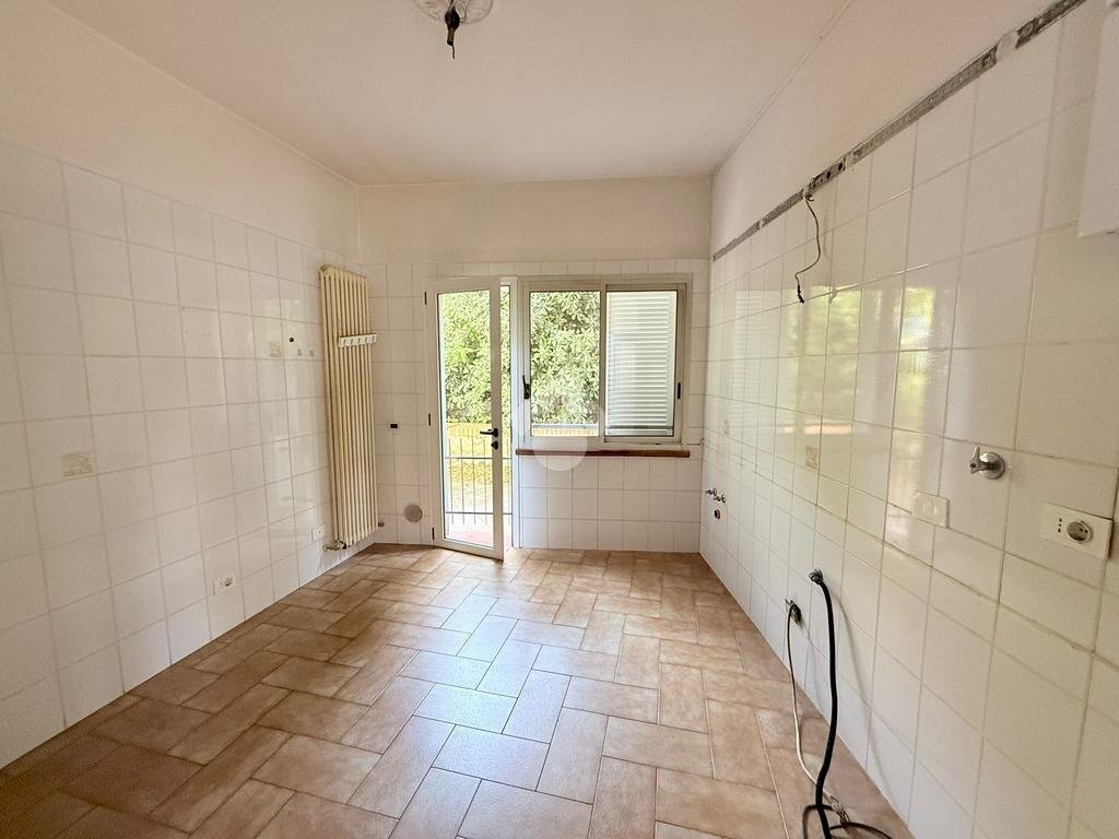 Two-room apartment Viale Cervia, Riccione - photo 3
