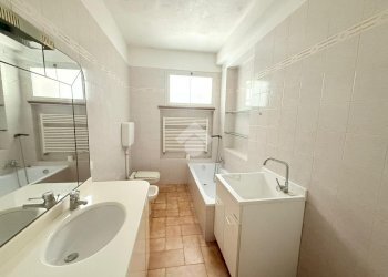 Two-room apartment Viale Cervia, Riccione - photo 22